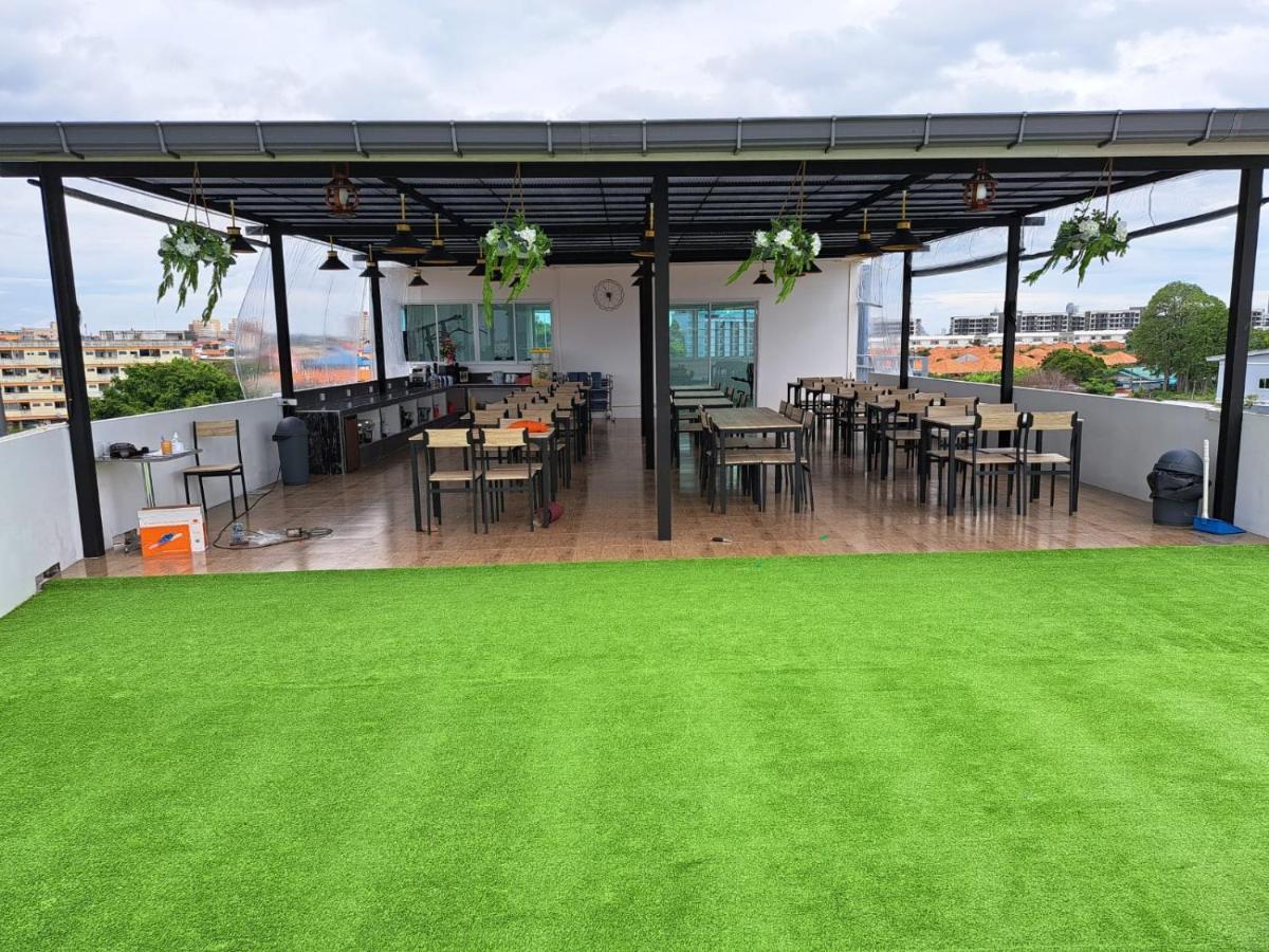 Cozy Resort, A Boutique Hotel Pattaya Exterior photo