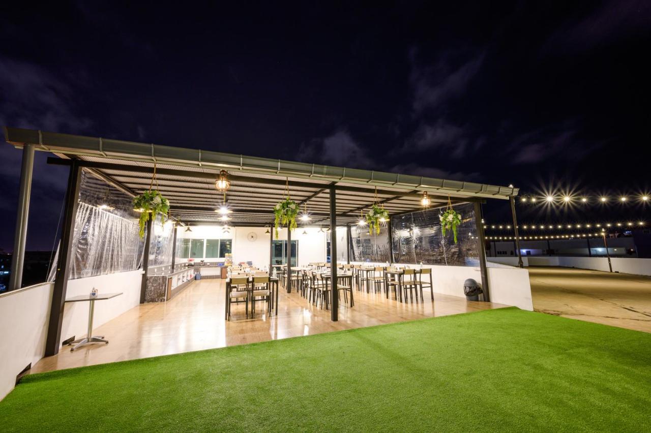 Cozy Resort, A Boutique Hotel Pattaya Exterior photo